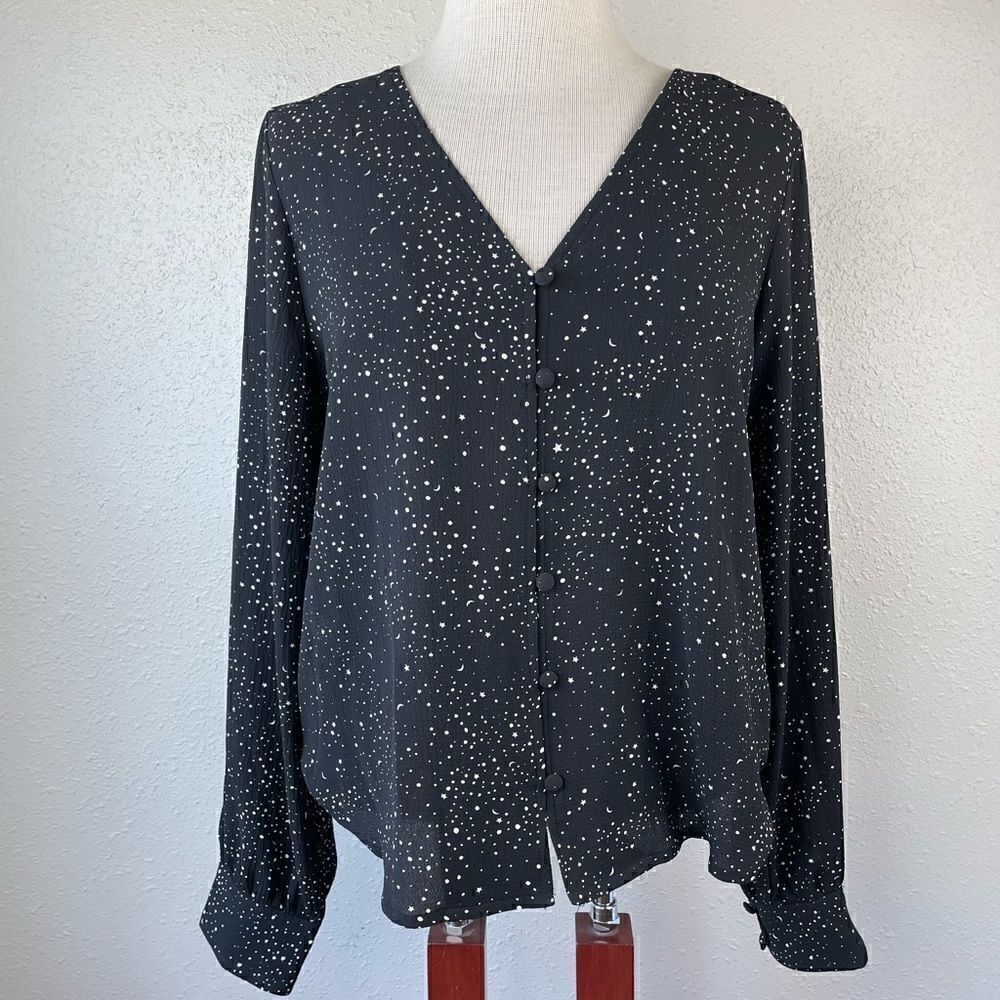BP. Button Down Starry Night Shirt Size M EUC